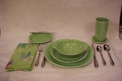 casual_california_place_setting_lime_green_2