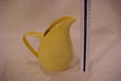 casual_california_small_pitcher_yellow